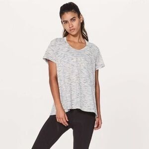 Lululemon Devout Short Sleeve Tee *Size Unknown, See Measurements in Photos*